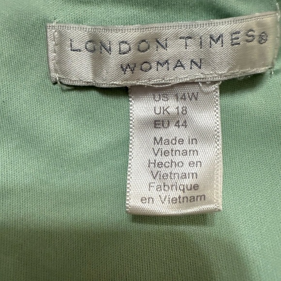 London Times Woman Dress sz14w Sleeveless Green & Peach Floral Cottagecore Curvy - Picture 2 of 6